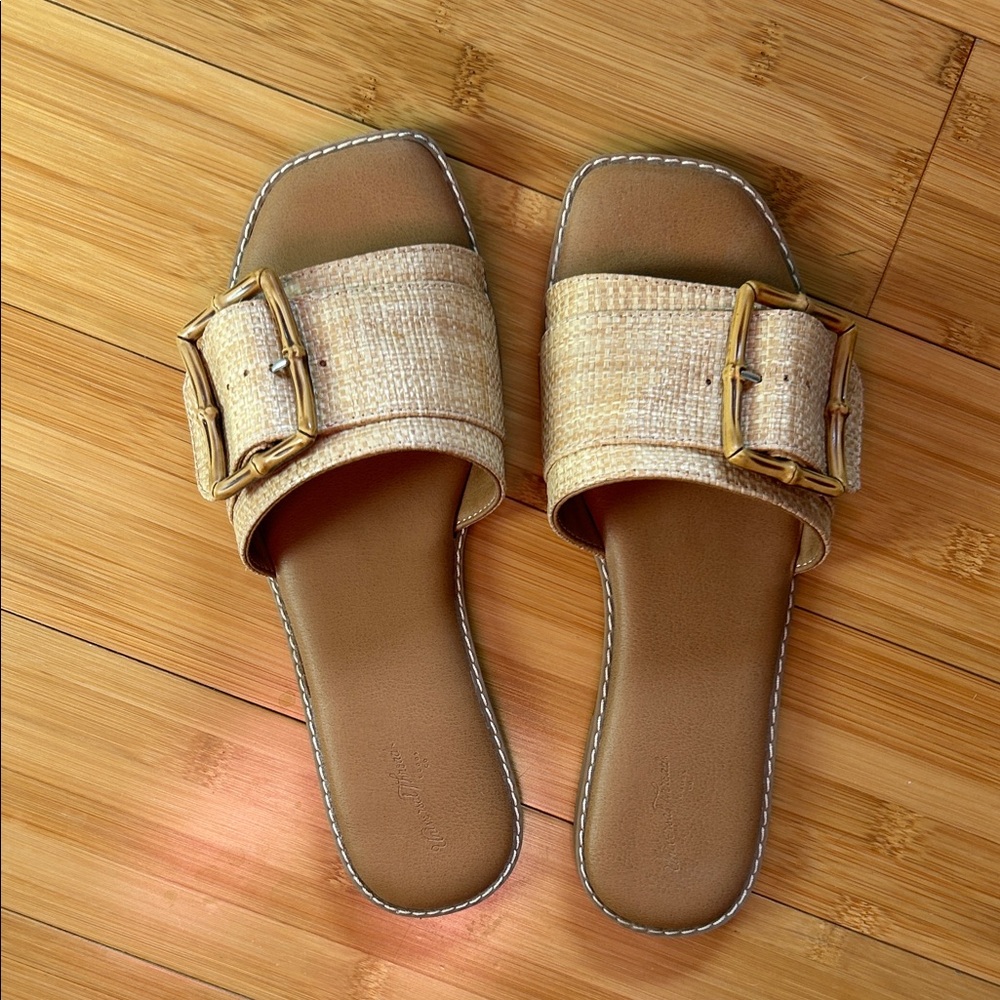 Universal Thread Women's Woven Slide Sandals with Gold Buckle - Natural/Tan